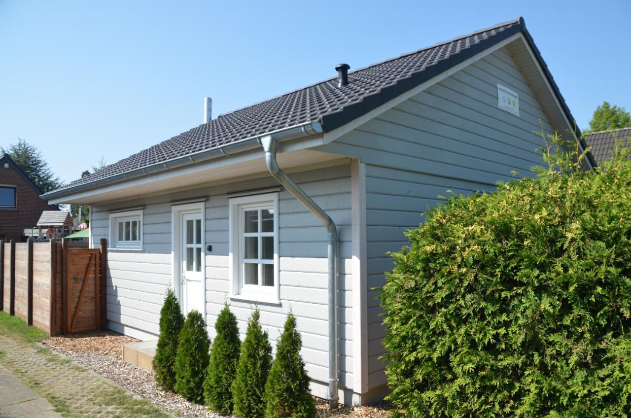 Ferienhauser Lensterstrand Екстериор снимка
