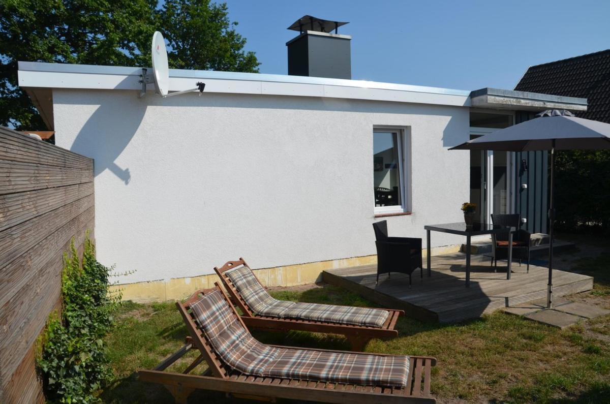 Ferienhauser Lensterstrand Екстериор снимка
